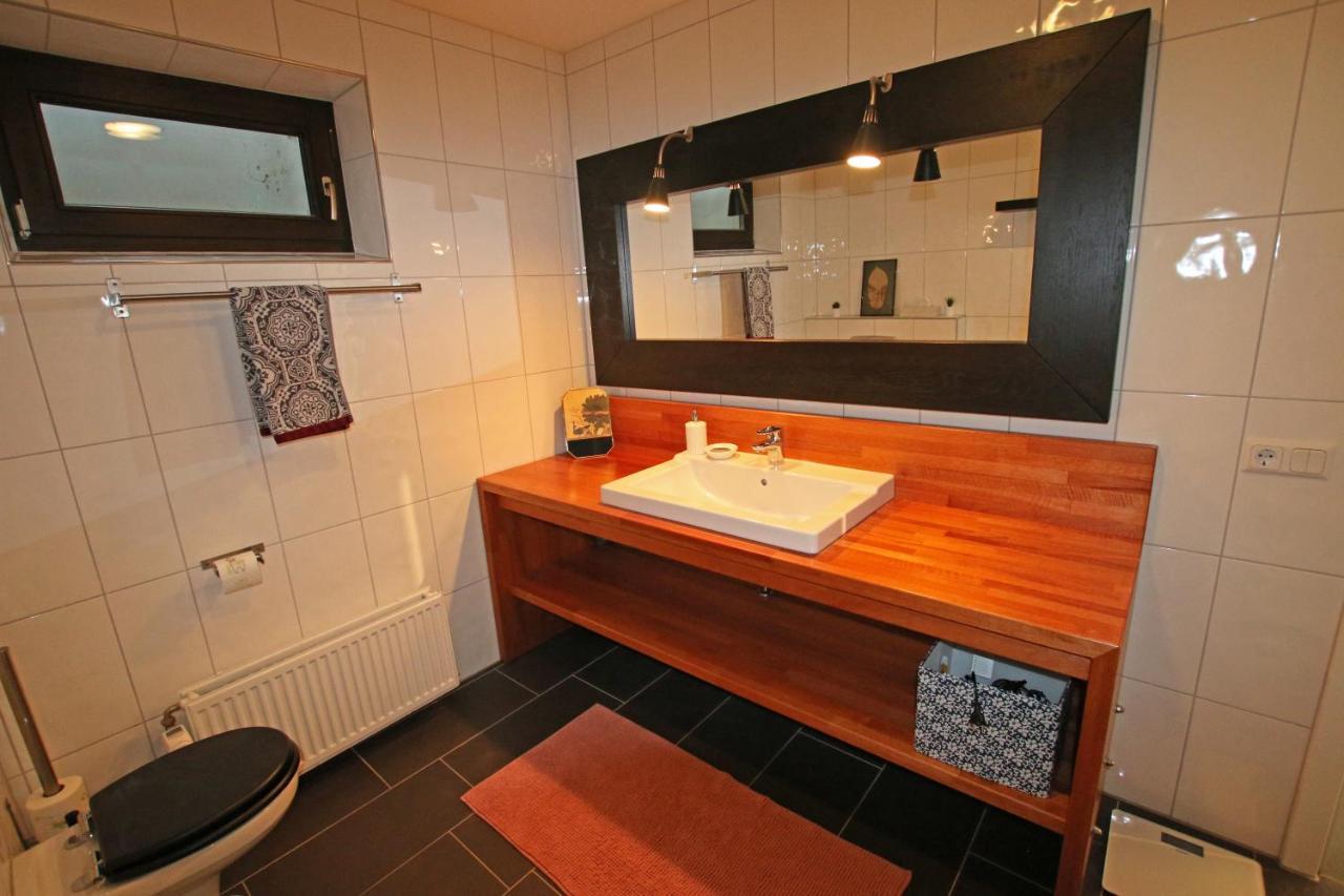 Hunsrueck Valley View Apartment With Cedar Sauna Bruschied Eksteriør bilde
