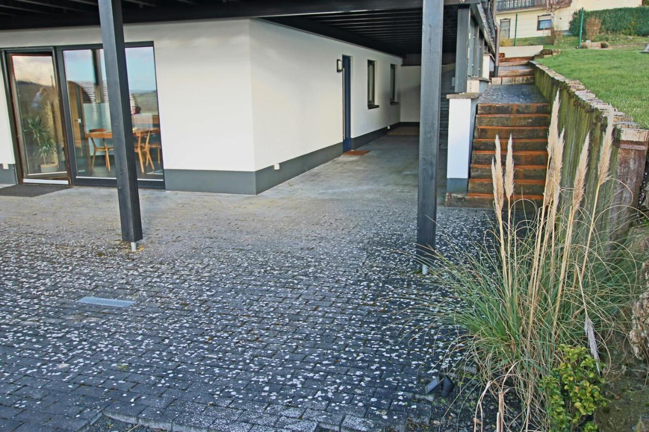 Hunsrueck Valley View Apartment With Cedar Sauna Bruschied Eksteriør bilde