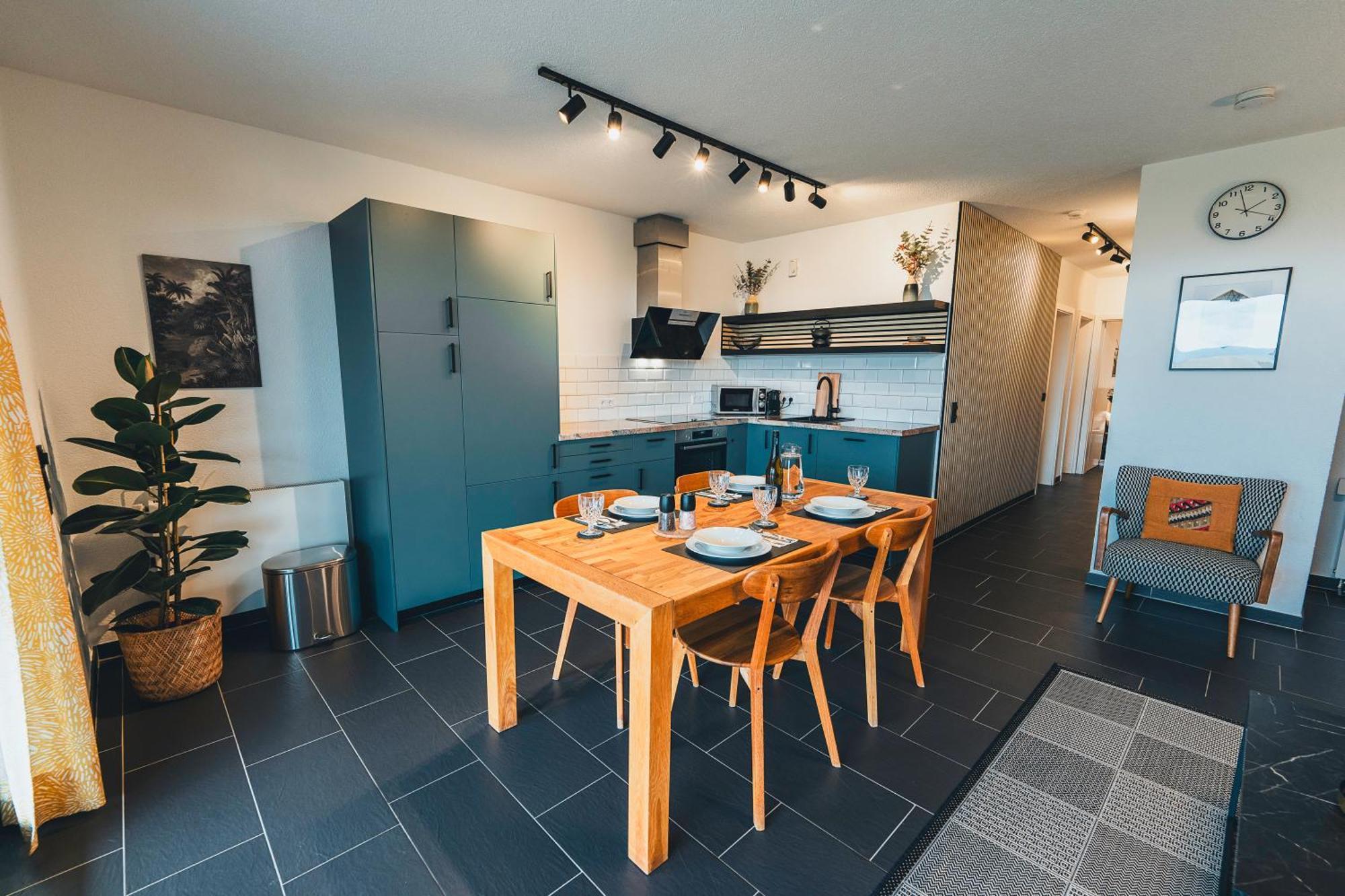 Hunsrueck Valley View Apartment With Cedar Sauna Bruschied Eksteriør bilde
